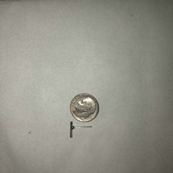 NWT Two Pair Bar Fashion Earrings - Picture 3 of 3